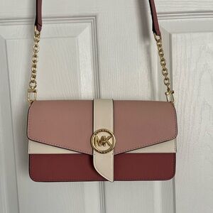 Micheal kors hand bag